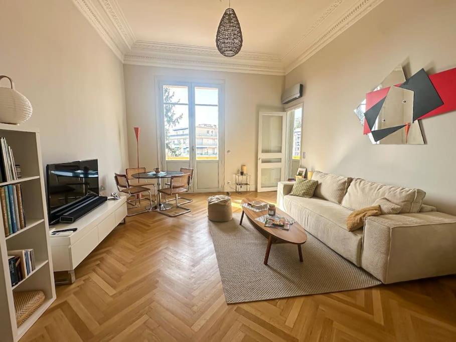 Exceptionnel Belle Epoque Avec Grande Terrasse Plein Sud Appartamento
